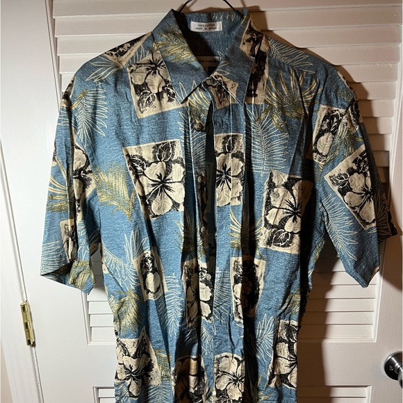 Pierre Cardin Other - Pierre Cardin “Hawaiian Short Sleeves Shirt Men’s Medium 100% cotton.  Vintage